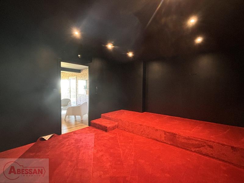 Maison contemporaine - 220 m² - 6 pièces