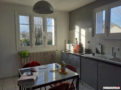 Appartement - 95 m² - 4 pièces