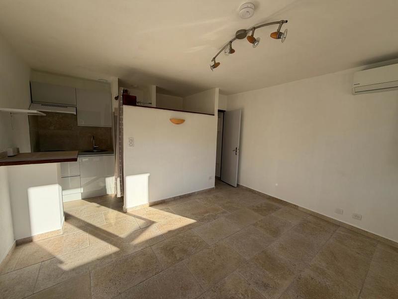 Studio - 19 m² - 1 pièce