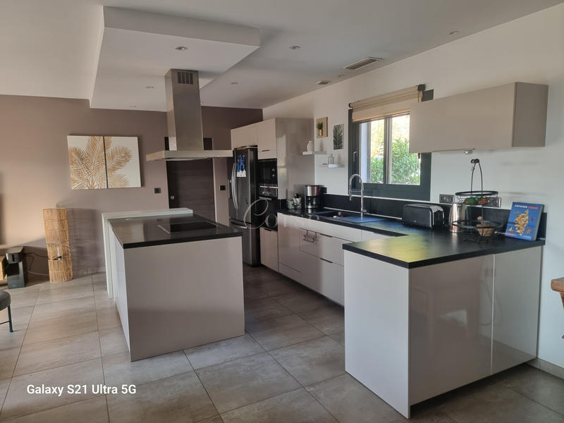 Propriété - 158 m² - 7 pièces