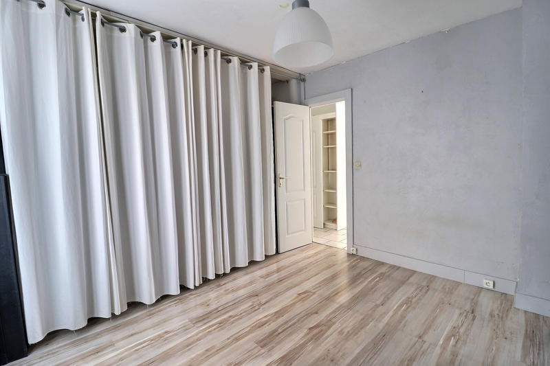 Appartement - 70 m² - 4 pièces