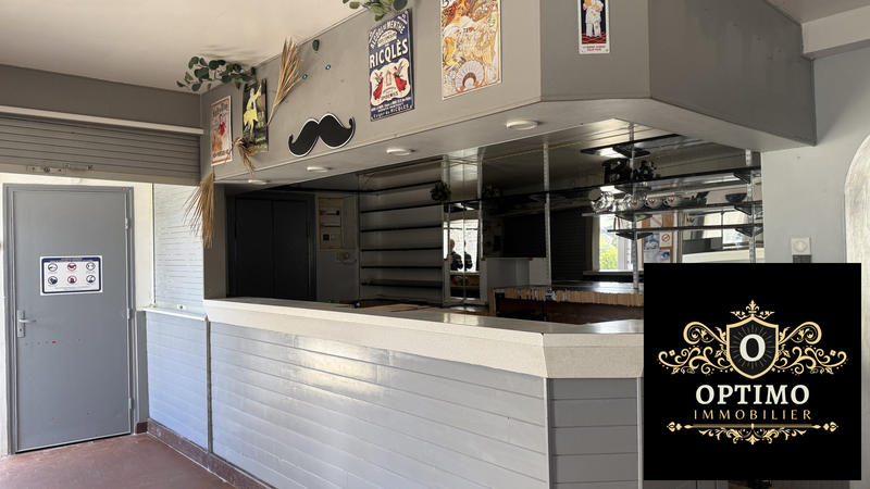 Maison - 450 m² - 12 pièces