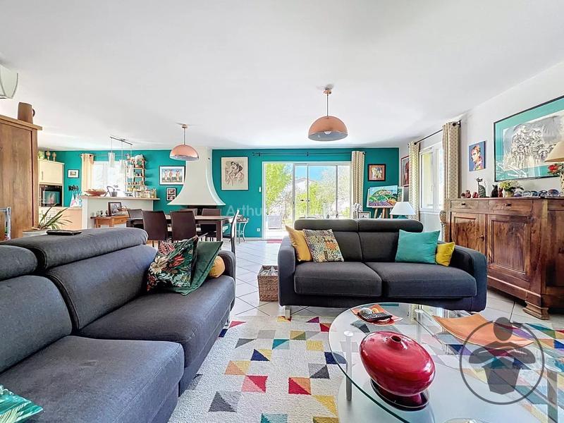 Maison - 151 m² - 6 pièces