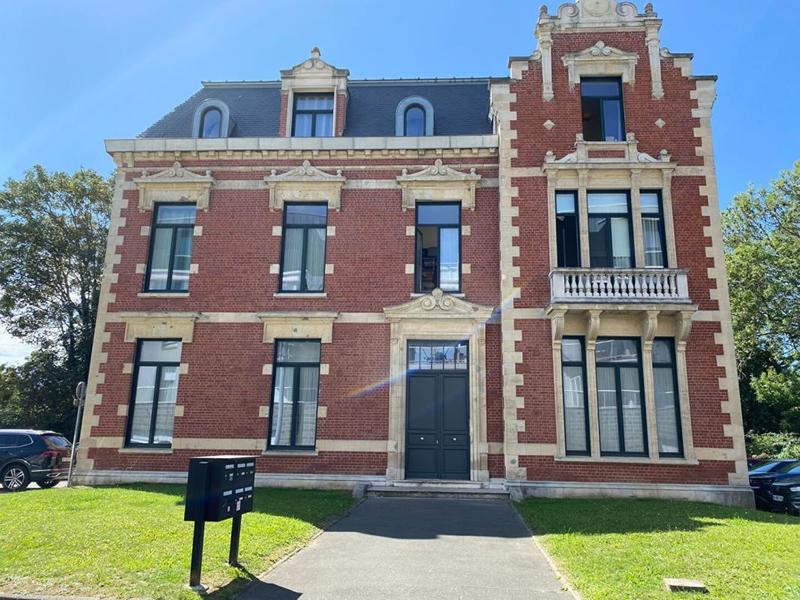 Appartement - 70 m² - 2 pièces