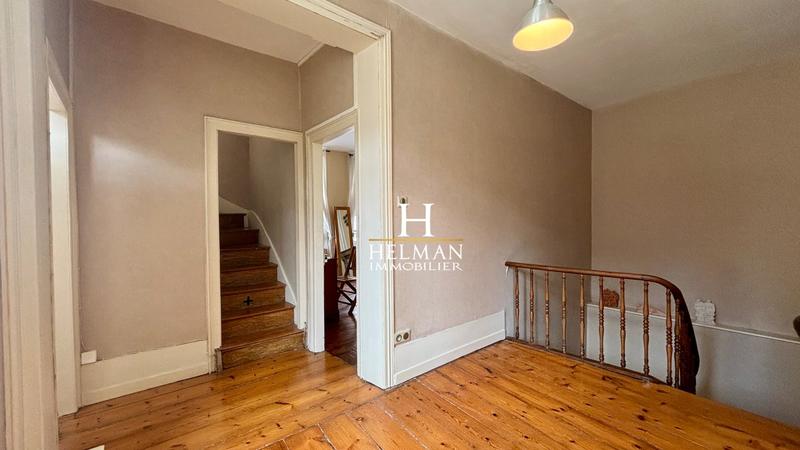 Maison - 296 m² - 8 pièces