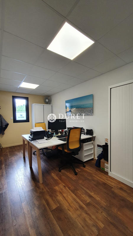 Bureau - 148 m²