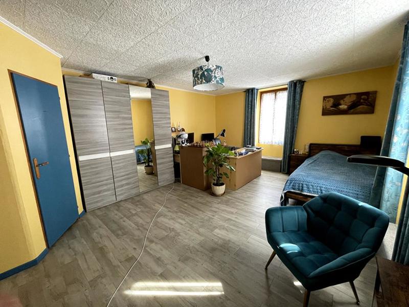 Maison - 136 m² - 5 pièces