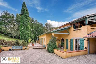 Maison - 180 m² - 6 pièces