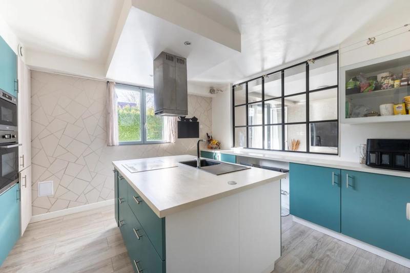 Maison - 158 m² - 10 pièces