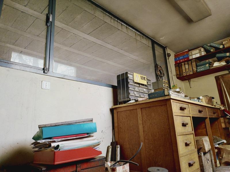 Local commercial - 180 m² - 2 pièces