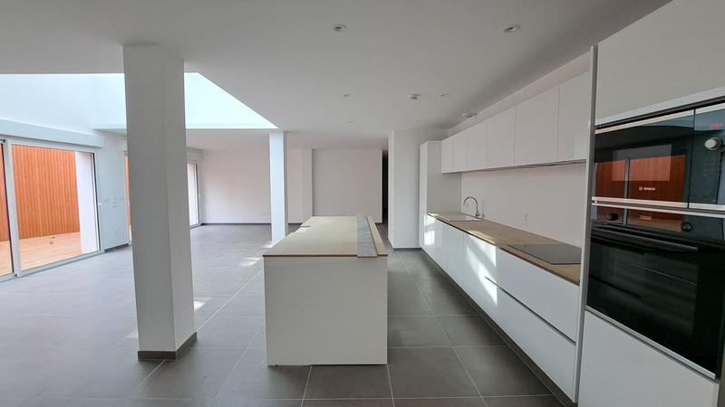 Loft - 175 m² - 6 pièces