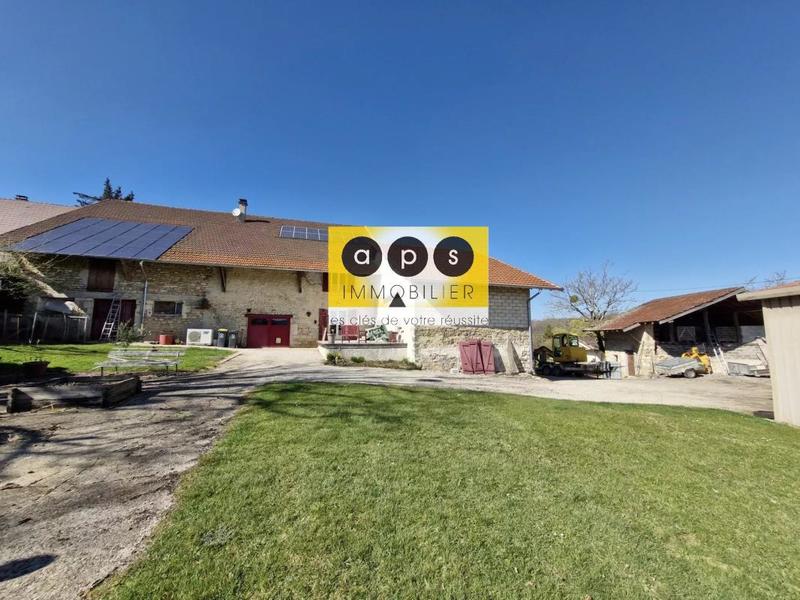 Appartement - 160 m² - 6 pièces