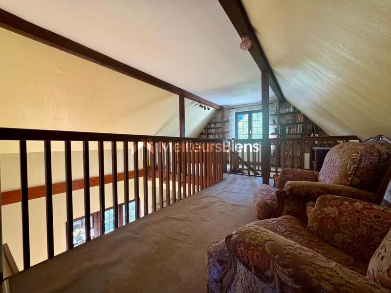 Maison - 180 m² - 6 pièces