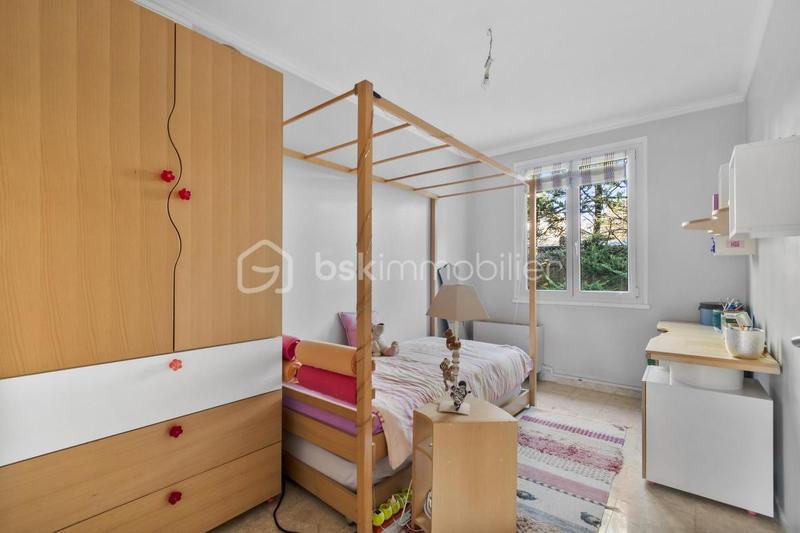 Maison - 189 m² - 8 pièces