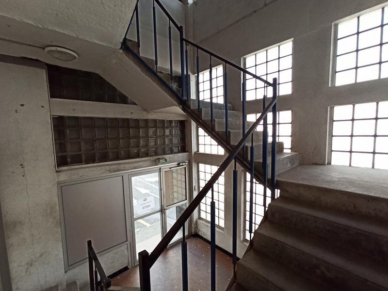 Local commercial - 1 027 m²