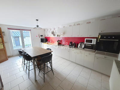 Maison ancienne - 103 m² - 7 pièces