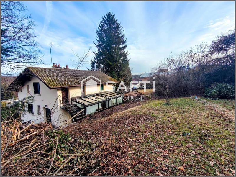 Maison - 181 m² - 6 pièces