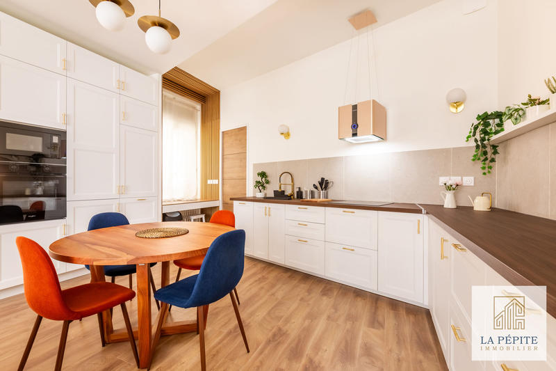 Appartement - 75 m² - 3 pièces