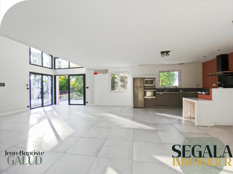 Maison - 125 m² - 5 pièces