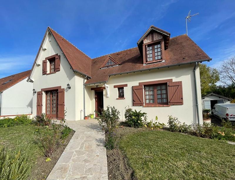 Maison - 158 m² - 7 pièces