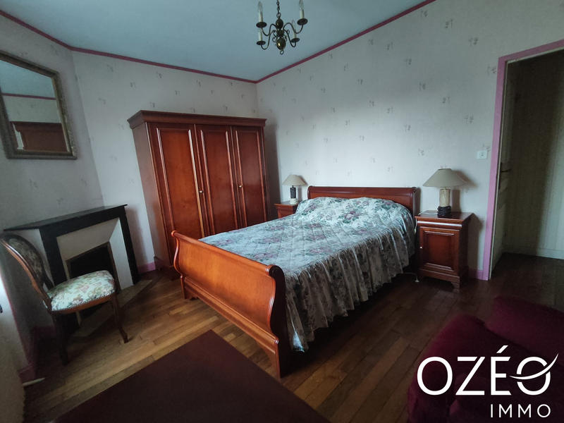 Maison - 200 m² - 10 pièces