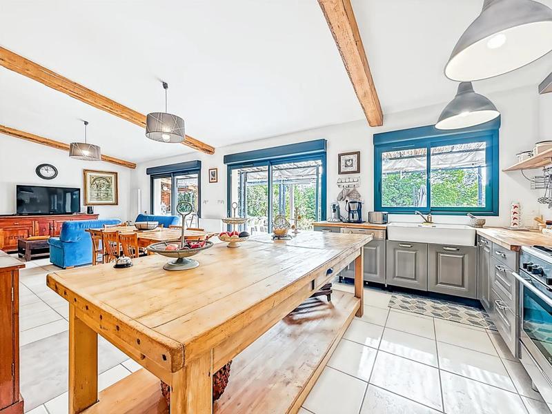 Maison en pierre - 140 m² - 5 pièces