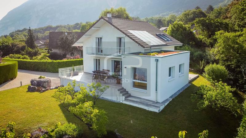 Maison - 142 m² - 6 pièces