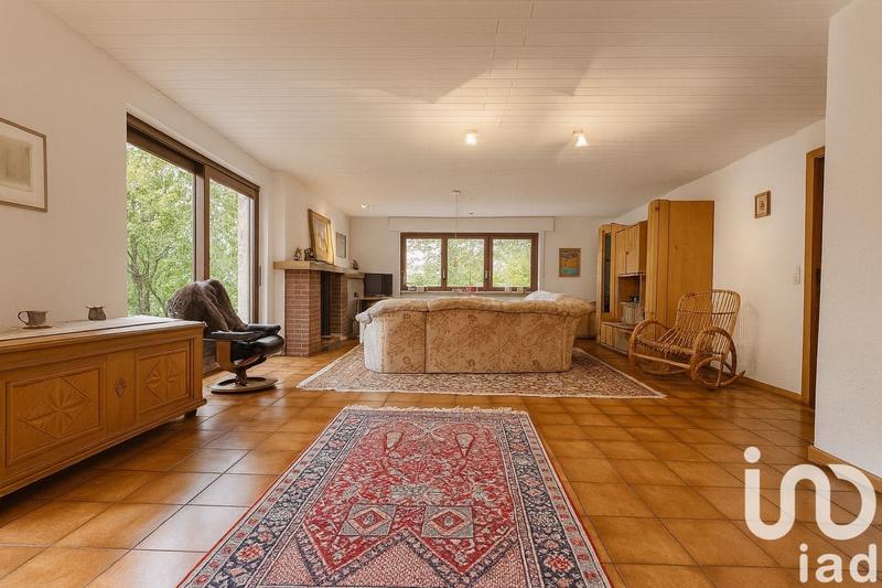 Maison - 245 m² - 10 pièces