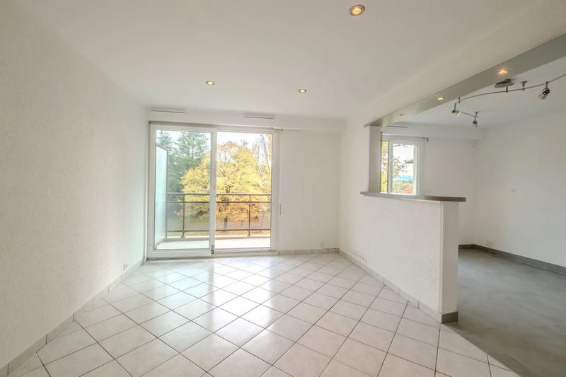 Appartement - 84 m² - 4 pièces