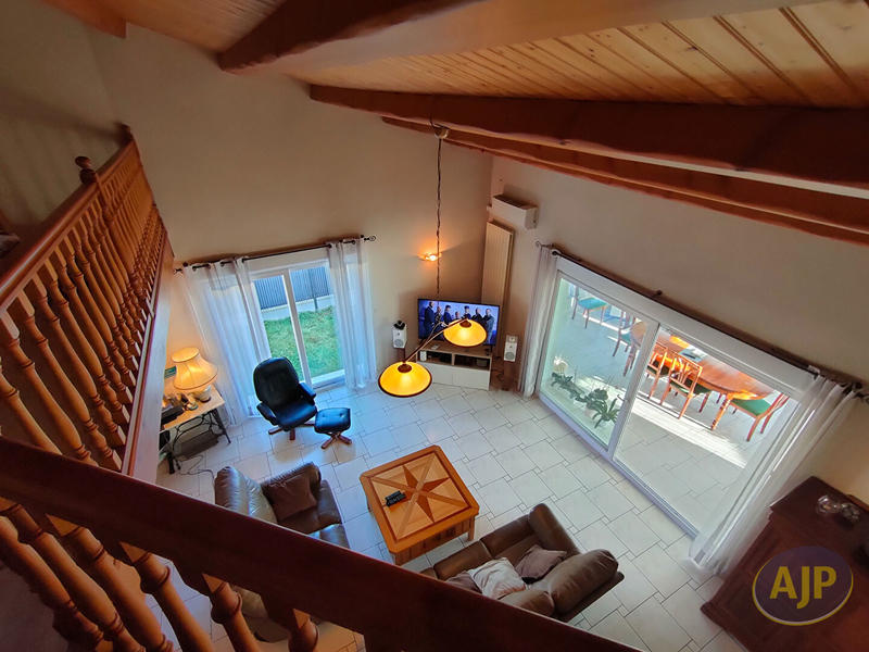 Maison - 162 m² - 4 pièces