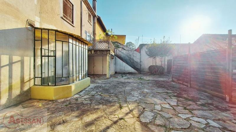 Maison - 226 m² - 9 pièces