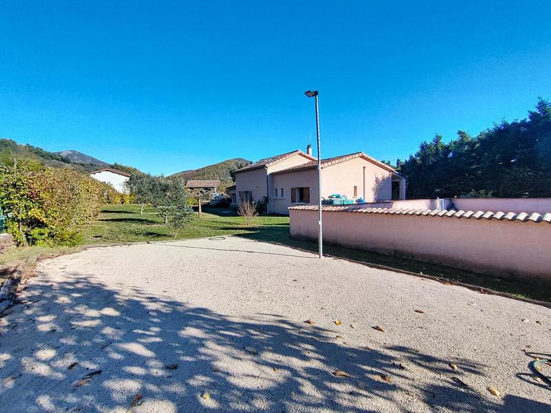 Maison - 127 m² - 5 pièces