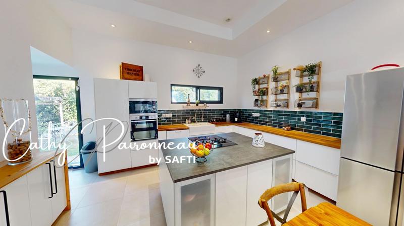 Maison - 147 m² - 6 pièces