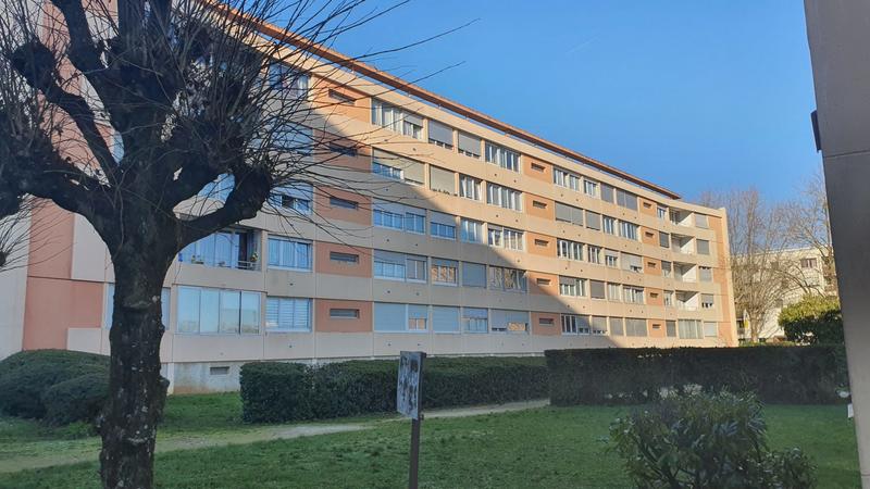 Appartement - 79 m² - 4 pièces