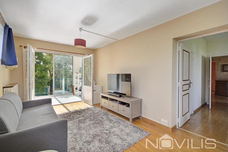 Maison - 200 m² - 6 pièces