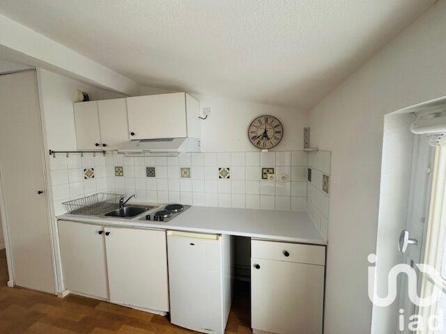 Studio - 30 m² - 1 pièce