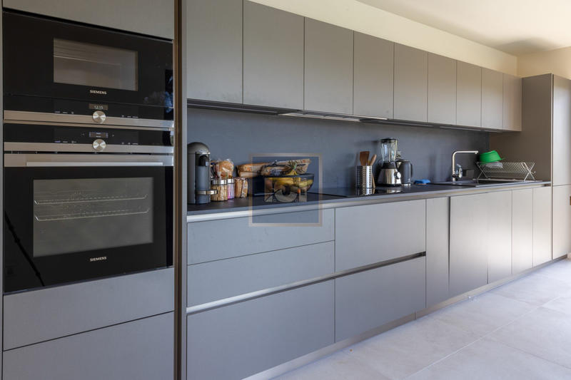 Villa - 220 m² - 6 pièces