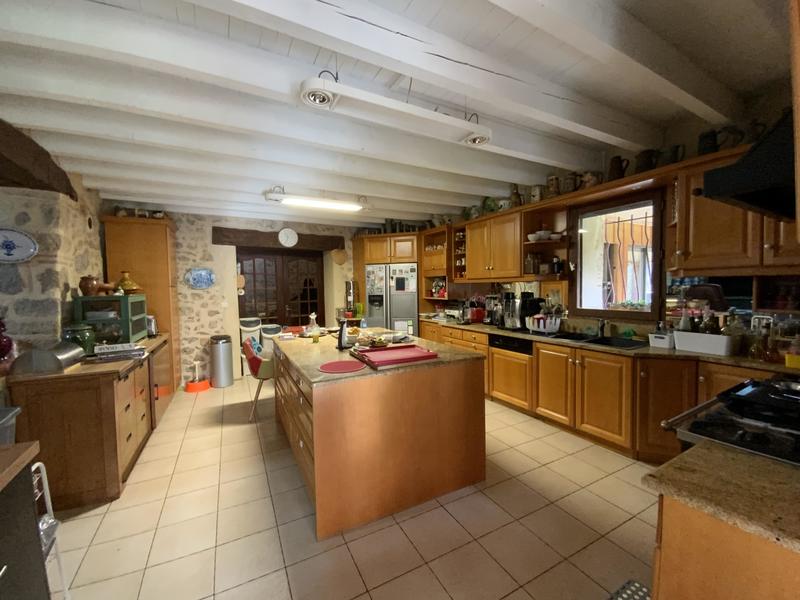 Villa - 479 m² - 15 pièces