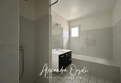 Maison - 103 m² - 4 pièces