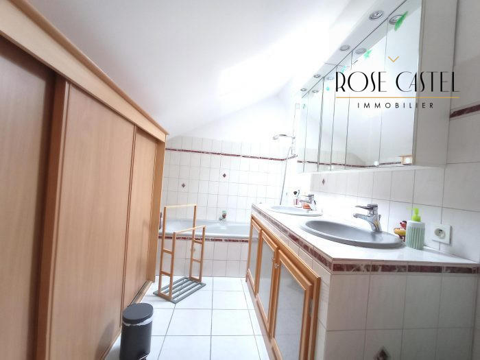 Maison - 110 m² - 6 pièces