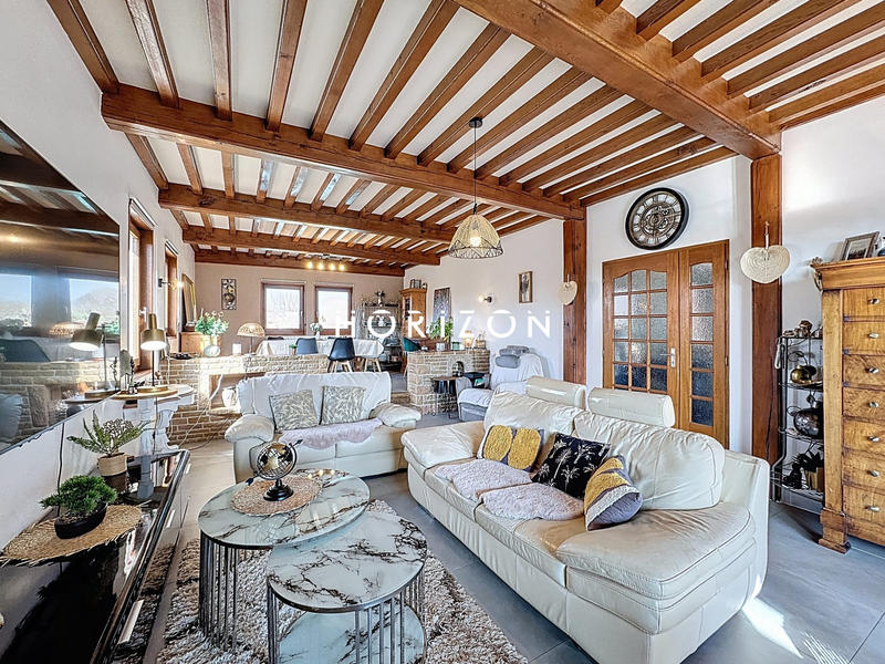 Maison ancienne - 195 m² - 8 pièces