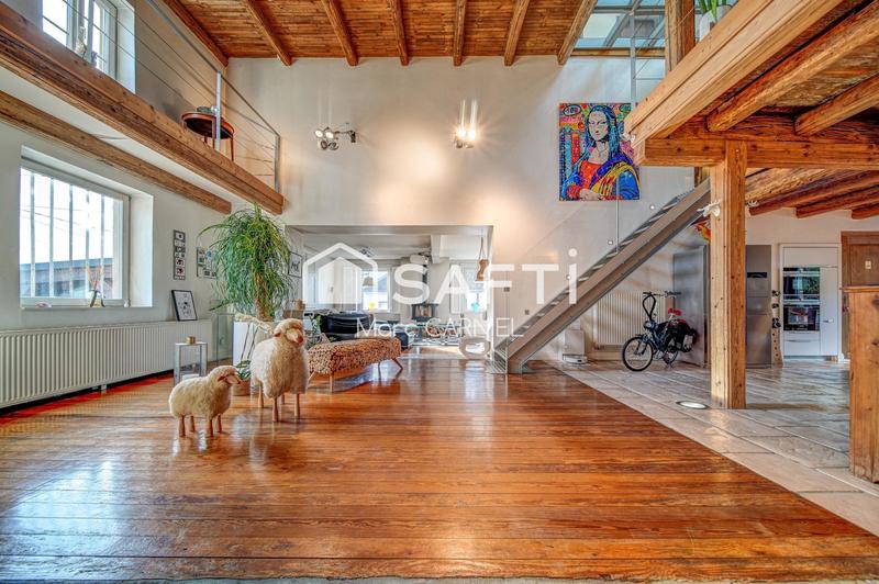 Maison - 335 m² - 11 pièces