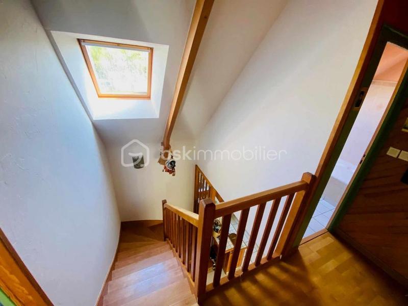 Maison - 151 m² - 7 pièces