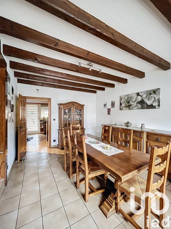 Maison - 220 m² - 9 pièces