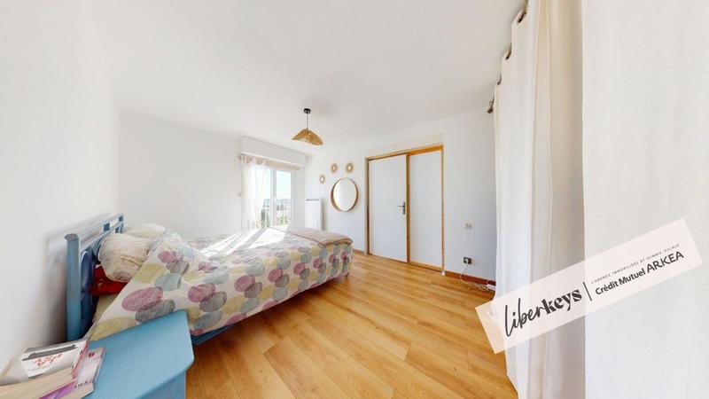 Appartement - 80 m² - 4 pièces