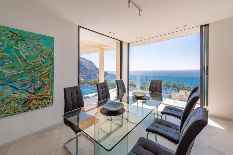 Villa - 350 m² - 6 pièces