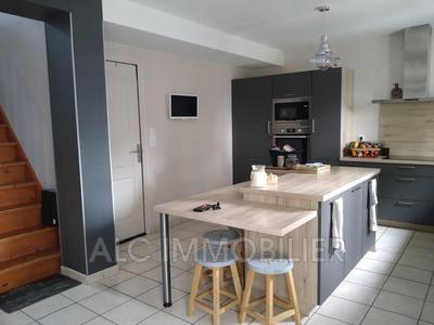 Maison - 176 m² - 9 pièces