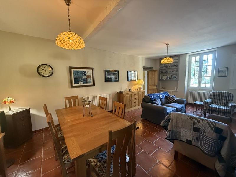 Maison ancienne - 242 m² - 8 pièces