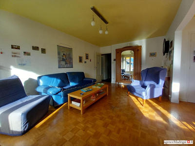 Appartement - 98 m² - 4 pièces