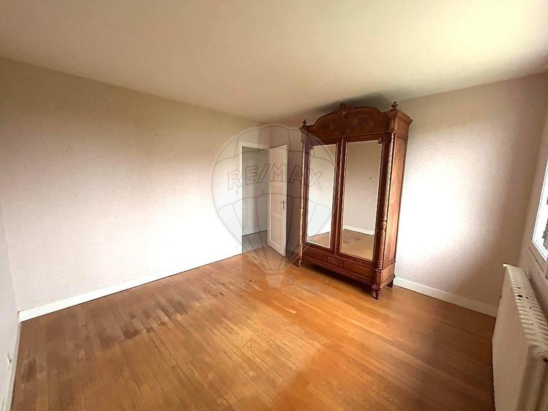 Maison - 93 m² - 4 pièces